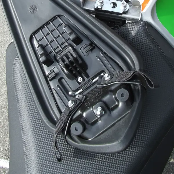 KRIEGA APRILIA TUONO US-DRYPACK FIT KIT - 4